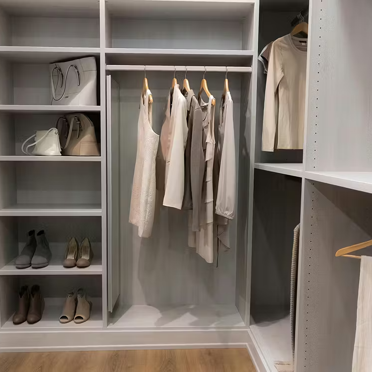 70abe5cf-3c75-4cbe-981c-7ab9e22fadea_walkin_closet_gallery_1